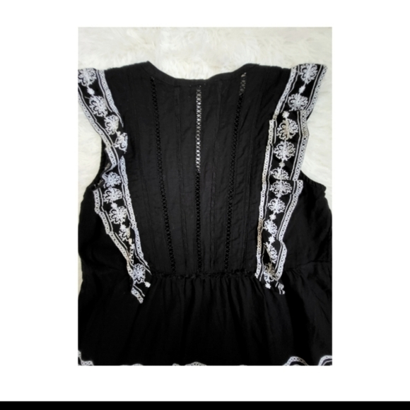 Anthropologie Akemi Kin Adelina Embroidered Blouse - Picture 4 of 10